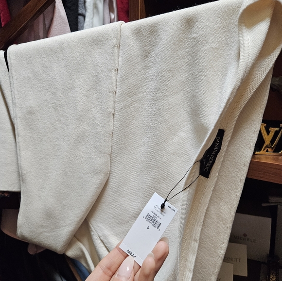 Ribbed One Sleeve Sweater NWT - Picture 3 of 3